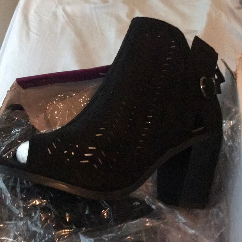 Forever black booties